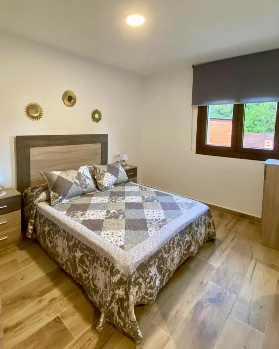 El Hondon Del Lugar Apartment Hoyos Bagian luar foto