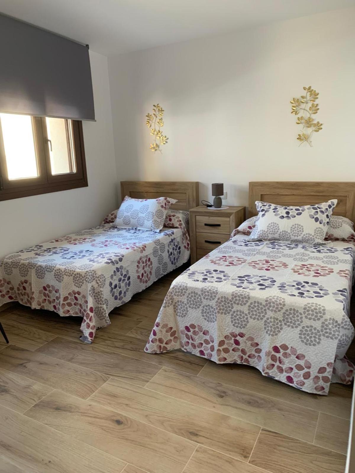El Hondon Del Lugar Apartment Hoyos Bagian luar foto