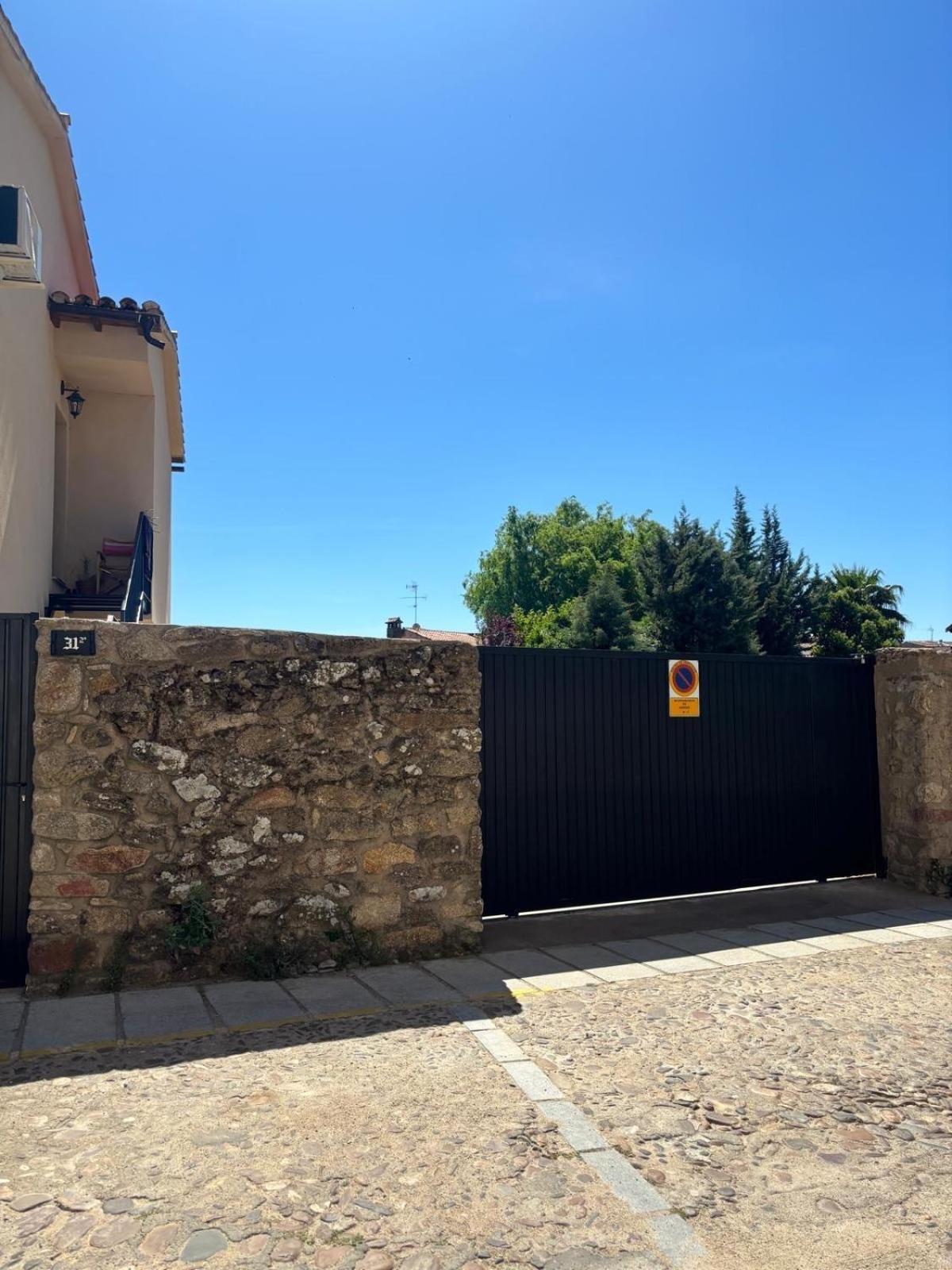 El Hondon Del Lugar Apartment Hoyos Bagian luar foto